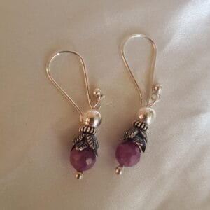 aretes de rubi